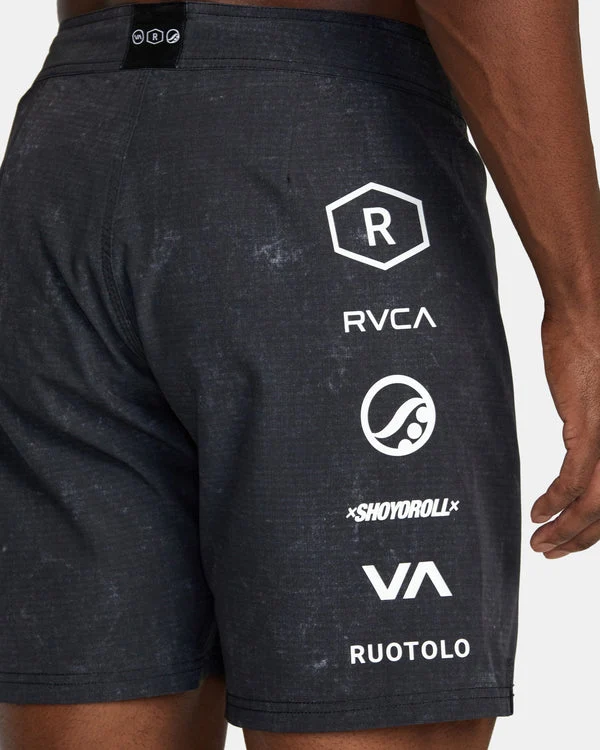 Shoyoroll RVCA Ruotolo 17" Technical Training Shorts Black - Image 4